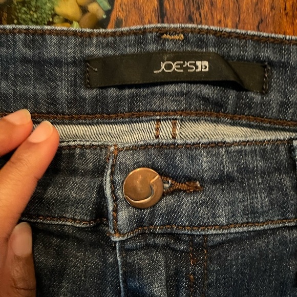 Joes Canna Bermuda denim shorts. Dark wash with slight whiskering size 27. - Picture 6 of 8